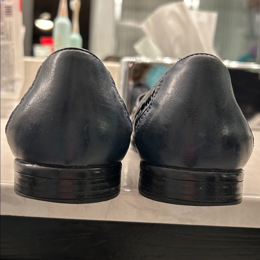 Trotters navy blue leather slip on shoes. Worn a few times. - Picture 4 of 6